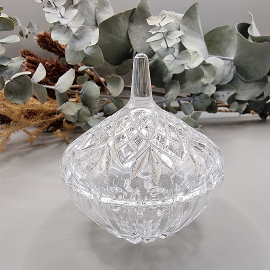 Vintage Cristal D'Arques footed trinket dish with lid and leaf pattern.
