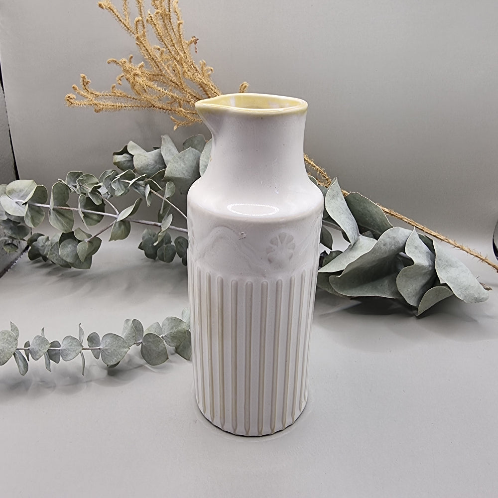 Oil and vinegar pourer or sweet vase