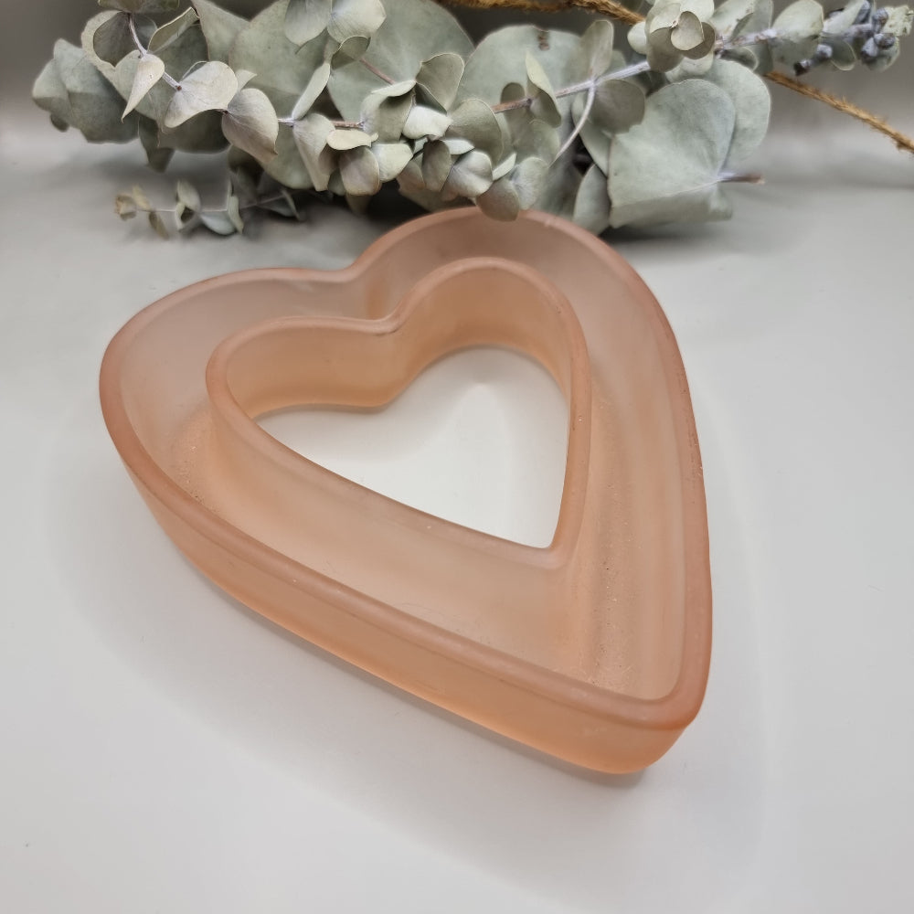 Vintage pink heart shaped posy vase
