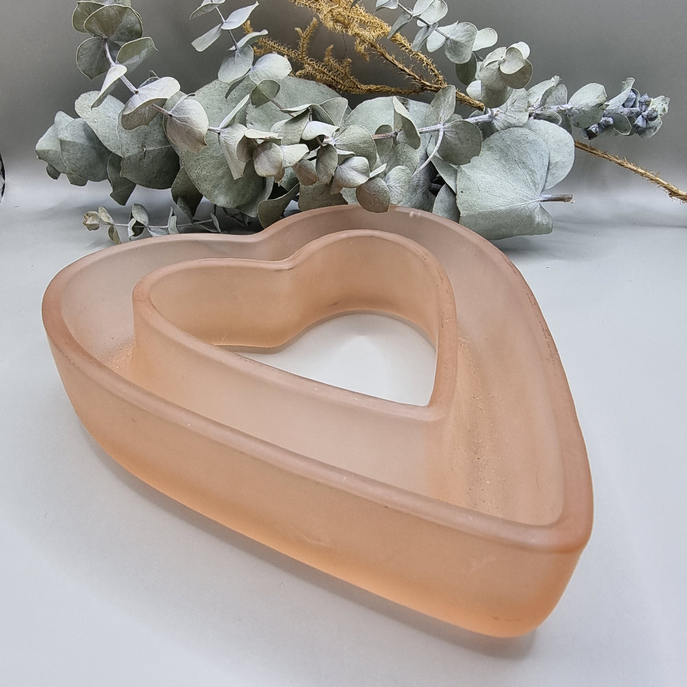Vintage pink heart shaped posy vase