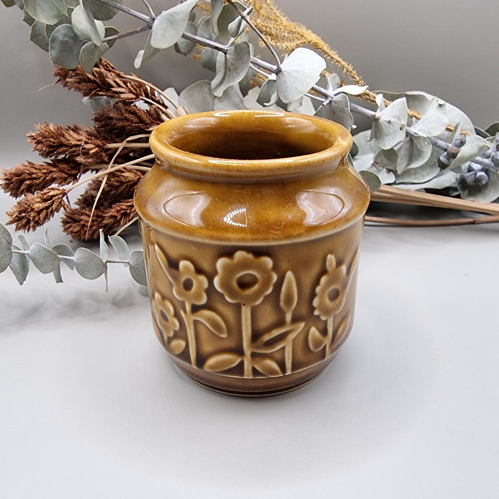 Crown Lynn honey glaze sunflowers pot