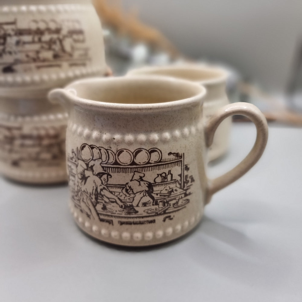 Lovely Crown Lynn Chefware set
