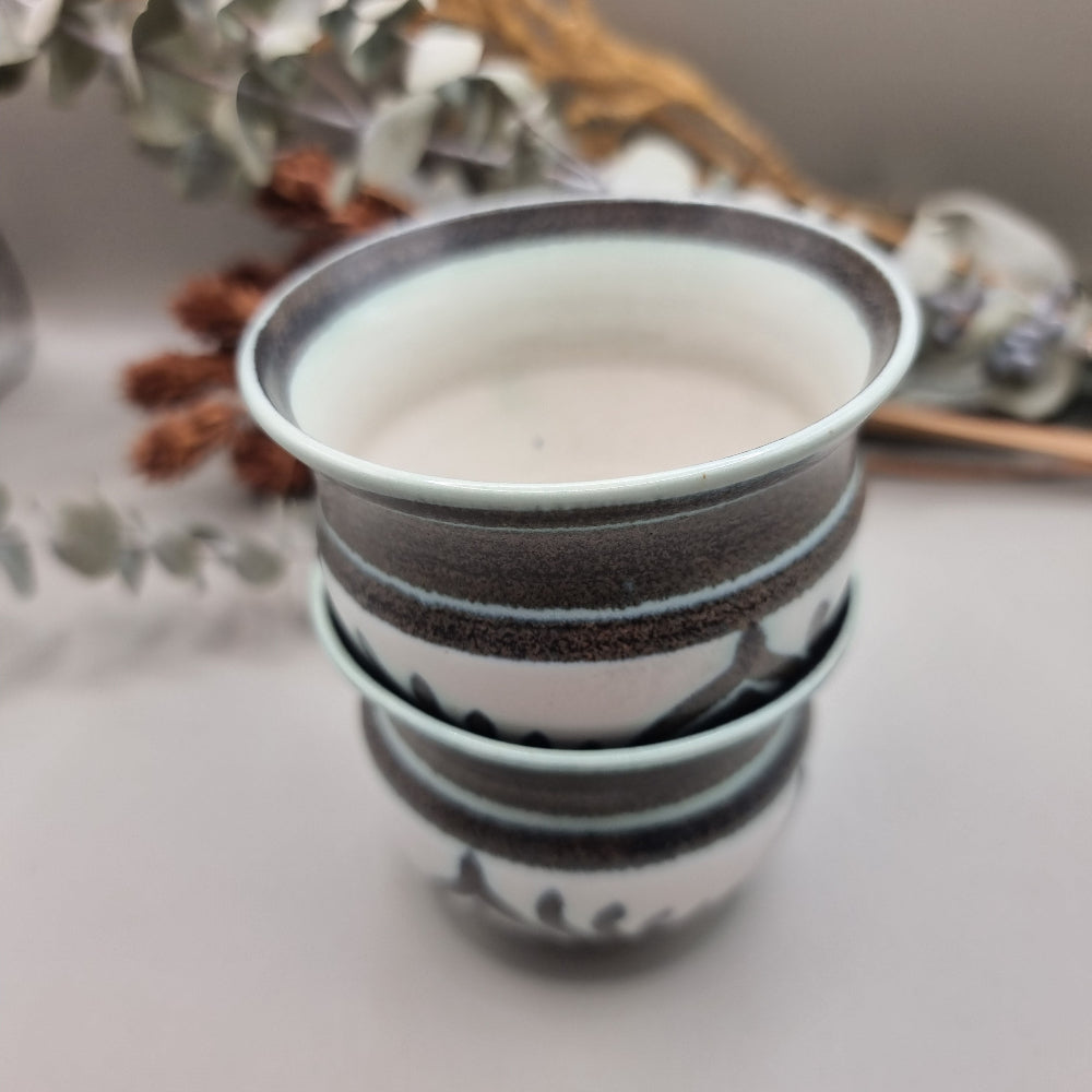 New Zealand studio pottery duo