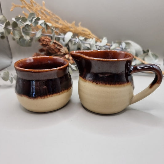 Vintage stoneware 2 tone creamer and sugar bowl set