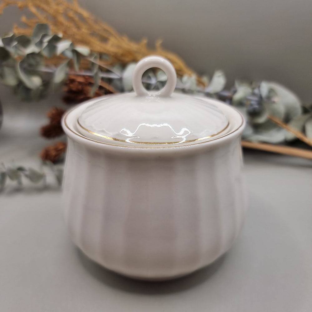 Chinese porcelain sugar bowl