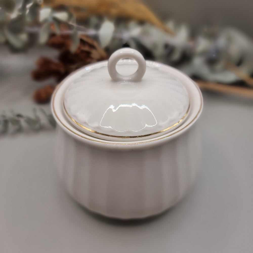 Chinese porcelain sugar bowl