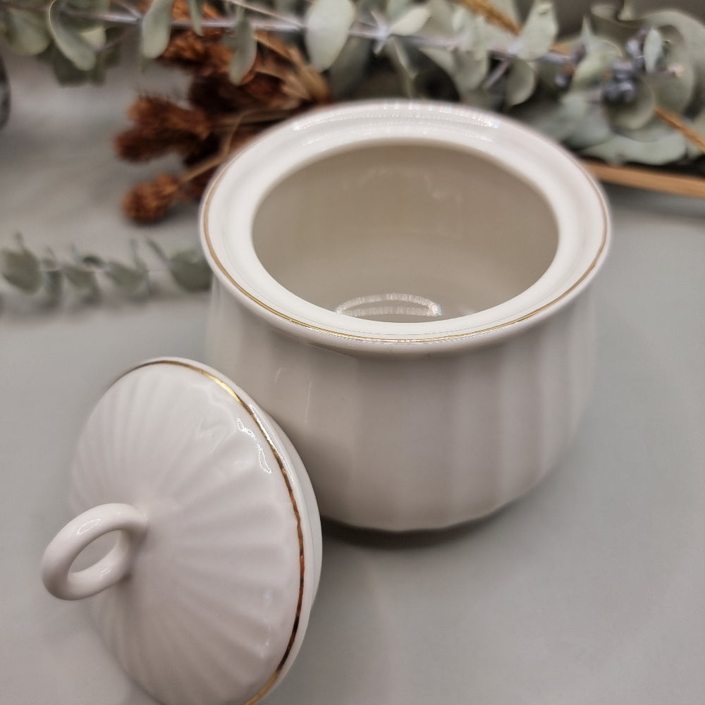 Chinese porcelain sugar bowl