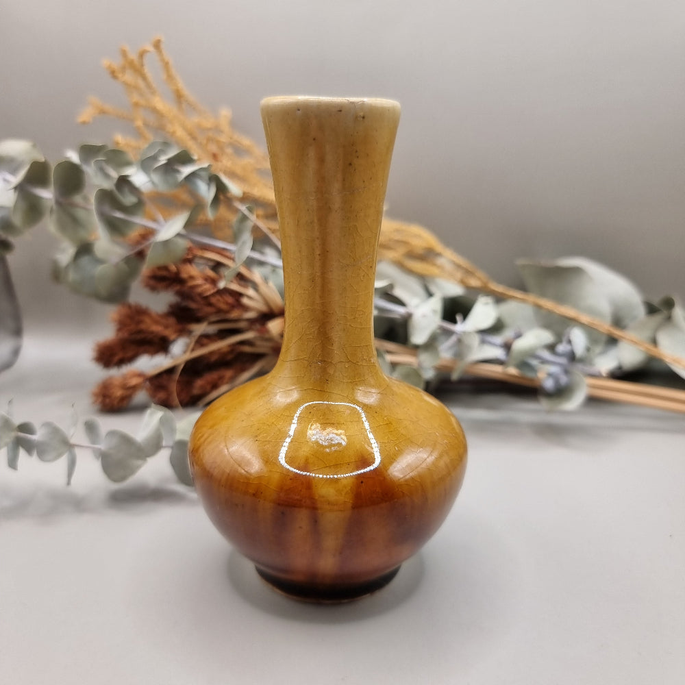 Honey glaze pottery flower vase