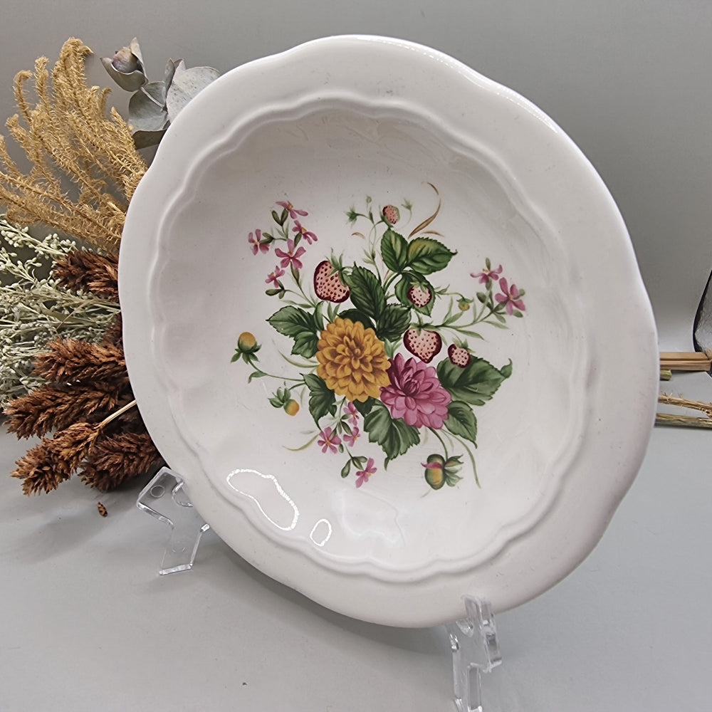 Crown Lynn ironstone plate with floral and strawberry bouquet, scalloped rim