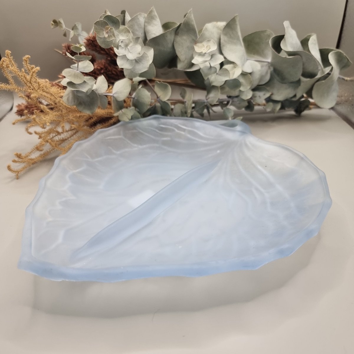 Bagley frosted leaf blue glass dish
