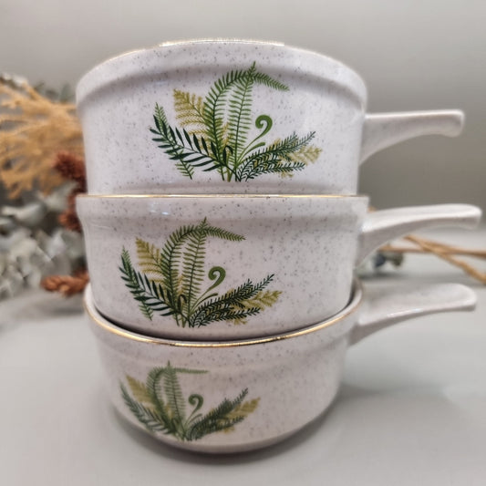 Set of 6 vintage soup bowls with fern print and gold rim.