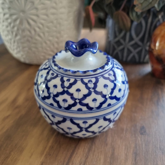 Blue and white hand-painted porcelain lidded pot with scalloped lid, made in Thailand