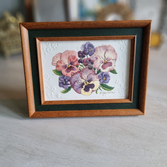 Framed pansy floral print in wooden and green frame