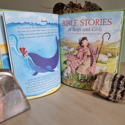 Vintage Little Golden Book Bible Favorites children’s book with green cover and classic illustrations