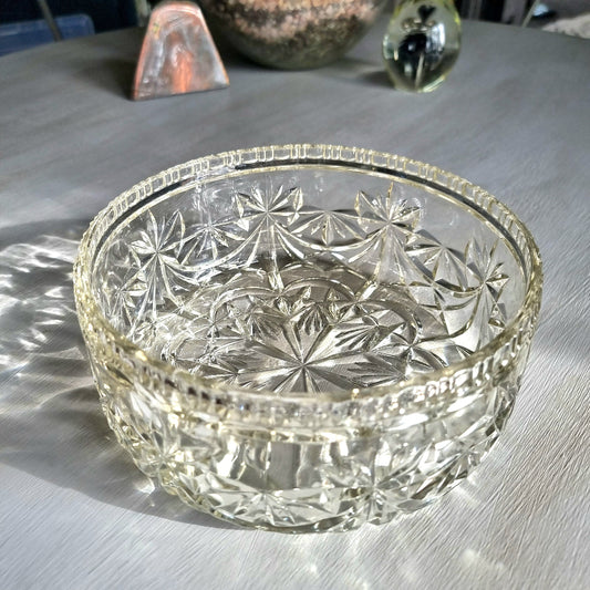 Large heavy vintage cut crystal bowl with pinwheel and starburst pattern