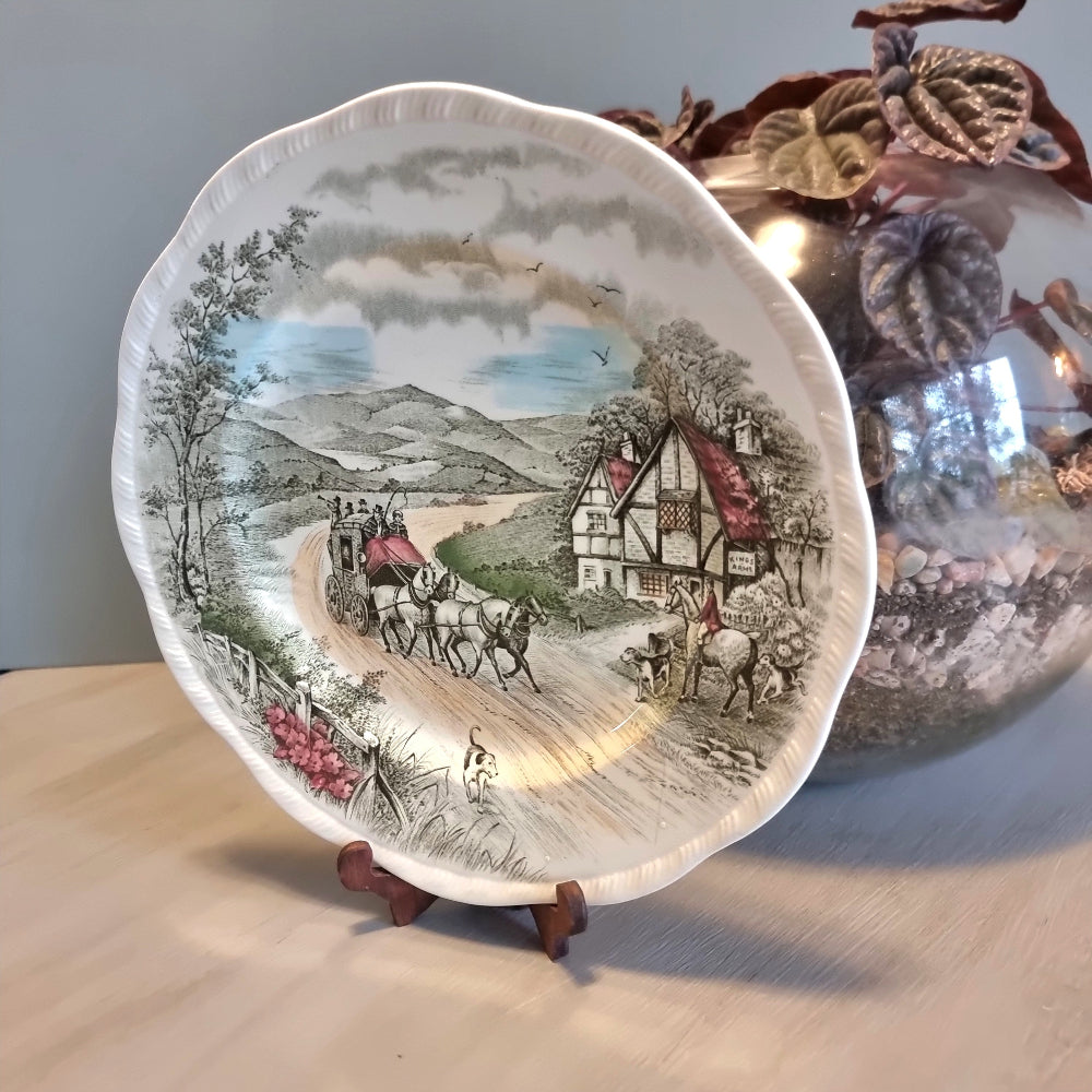 intage Alfred Meakin Devonshire Road dinner plate with hand engraved countryside stagecoach scene