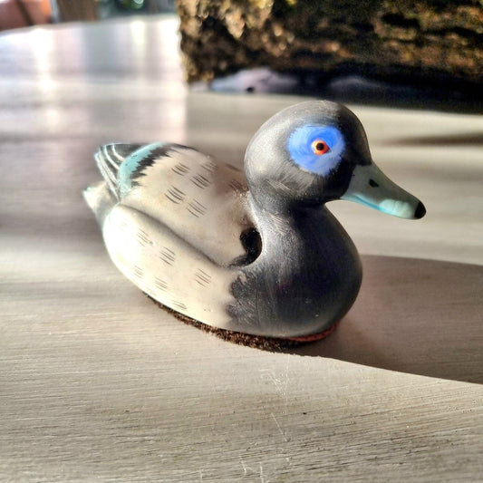 Jasco ceramic duck lint brush with bristle base and blue-ringed eye detail