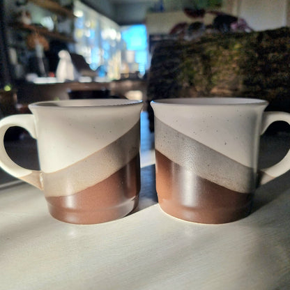 Pair of retro mugs with white, grey and terracotta diagonal colour block design