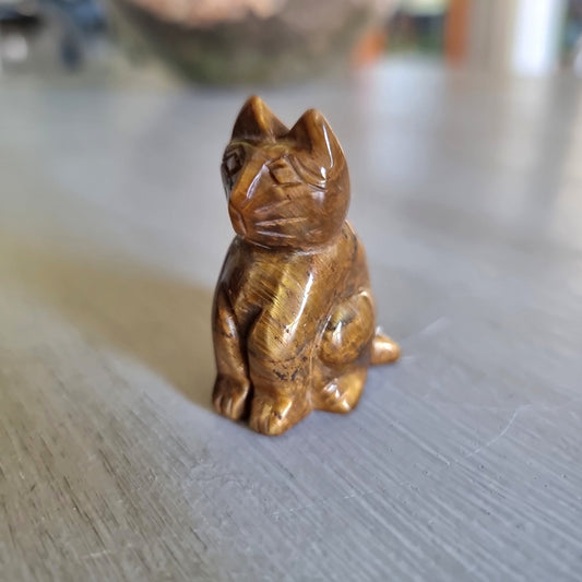 Carved tiger's eye gemstone cat figurine