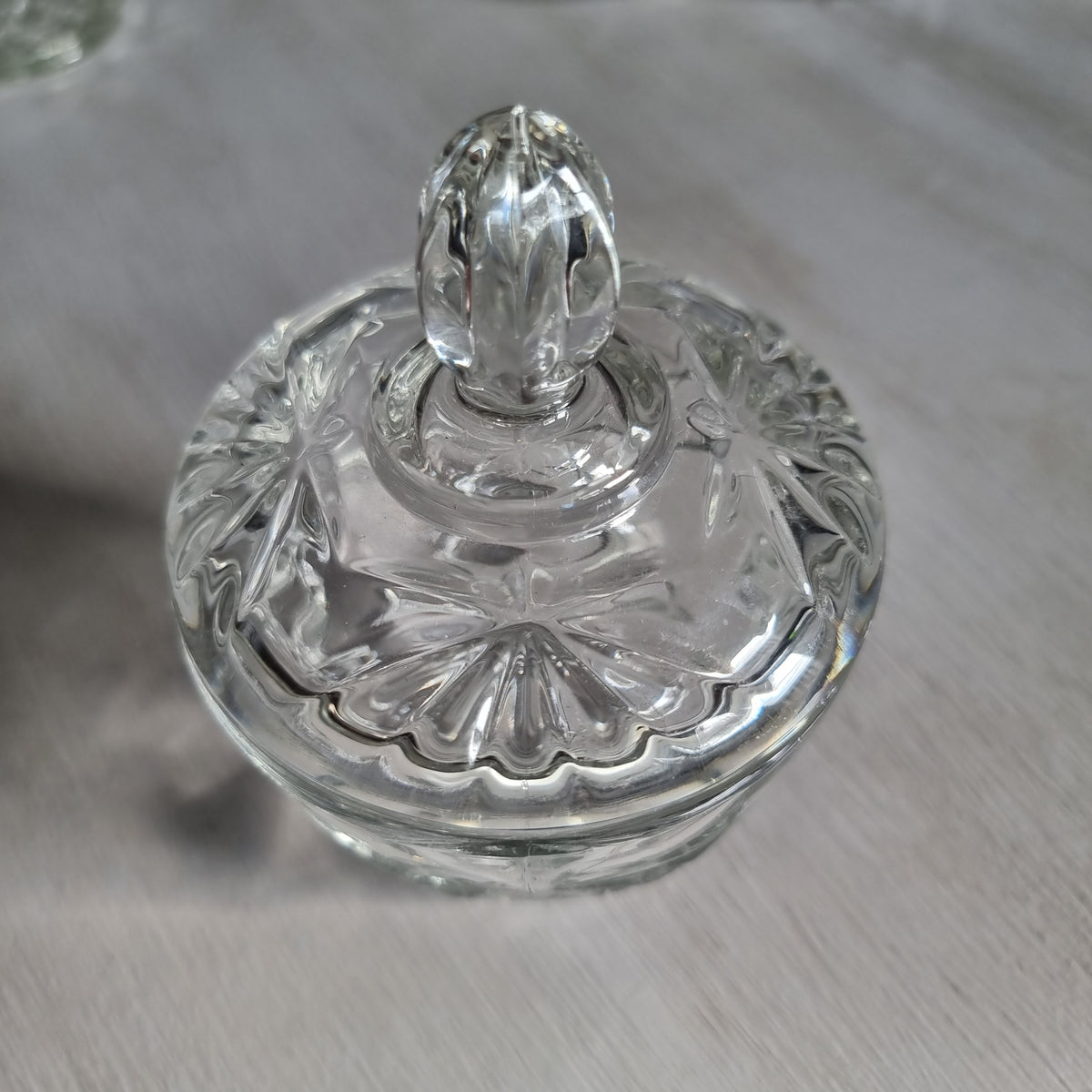Vintage Anchor Hocking Star of David clear pressed glass lidded dish with star pattern and tall faceted finial
